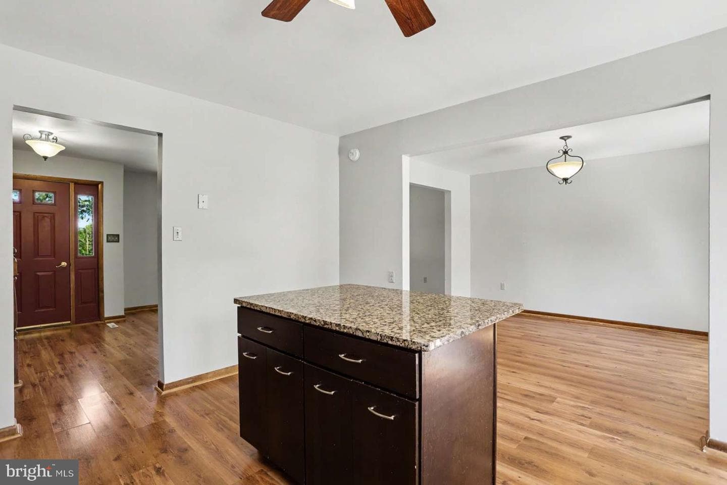 16 Wadsworth Drive photo 9