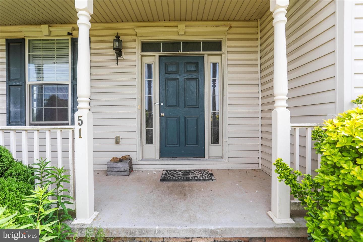 51 Stonybrook Lane photo 4