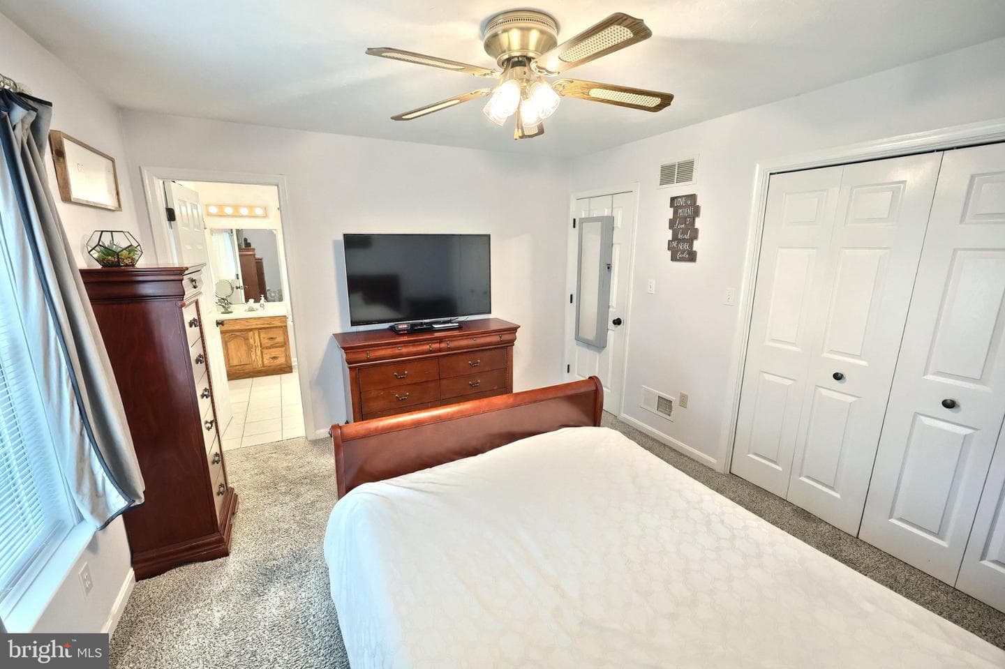 25 Fieldcrest Drive photo 32