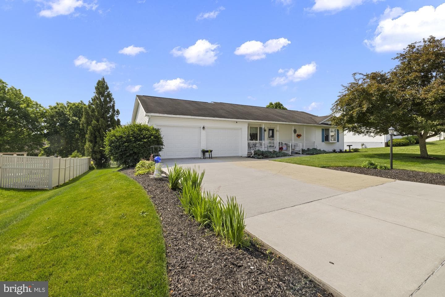 327 Beaver Street photo 3