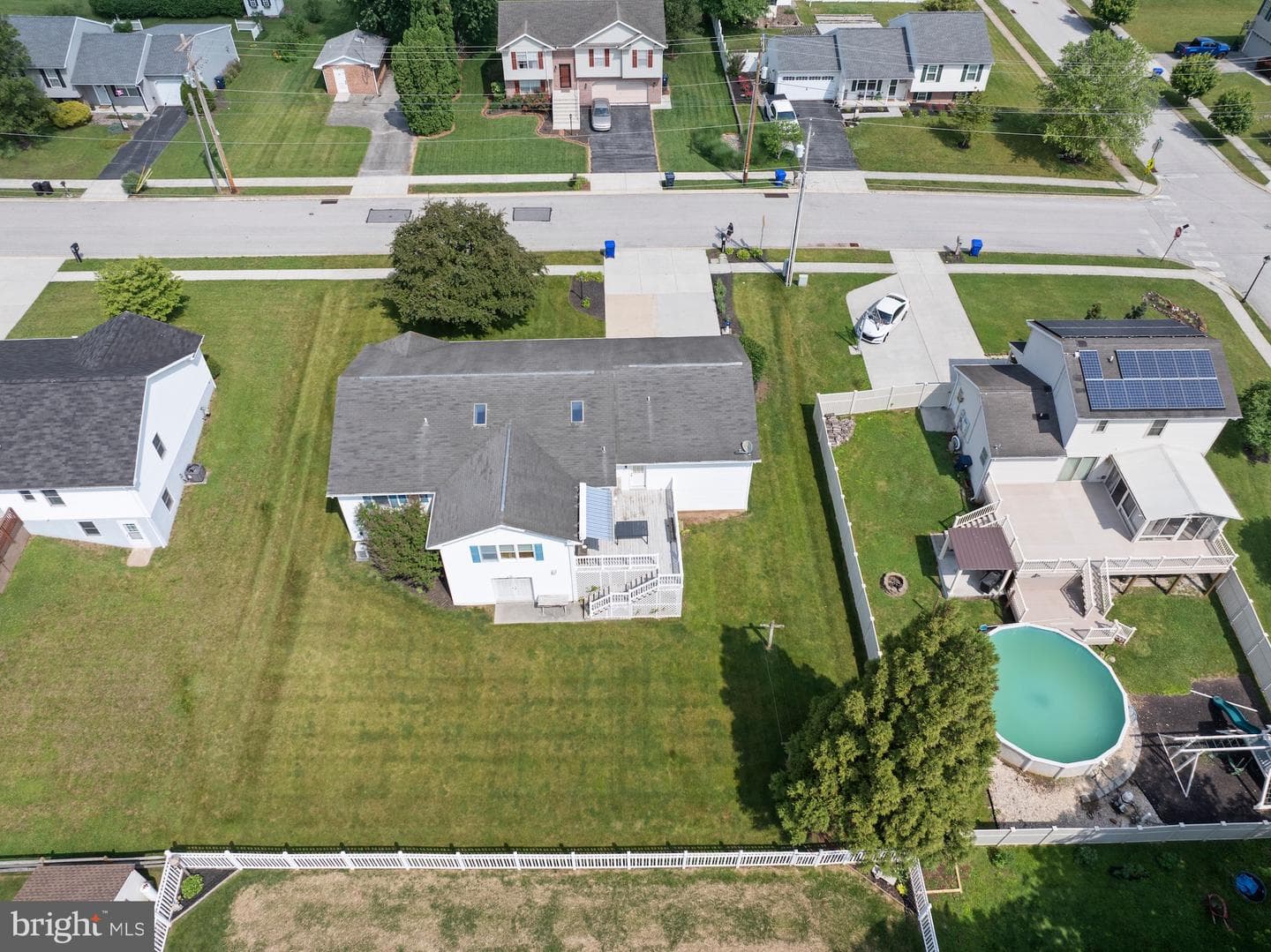 327 Beaver Street photo 46