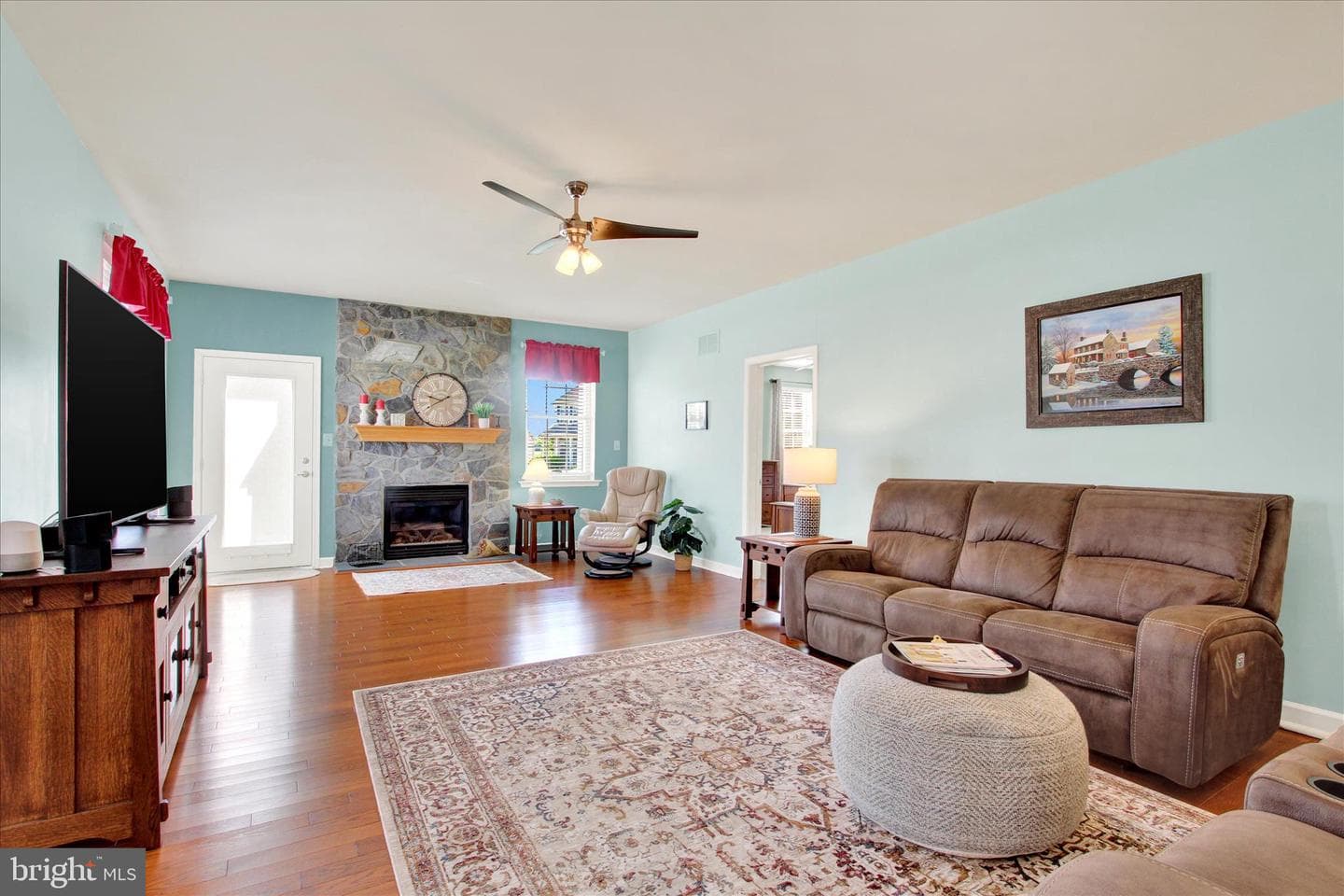 225 Savannah Drive photo 14