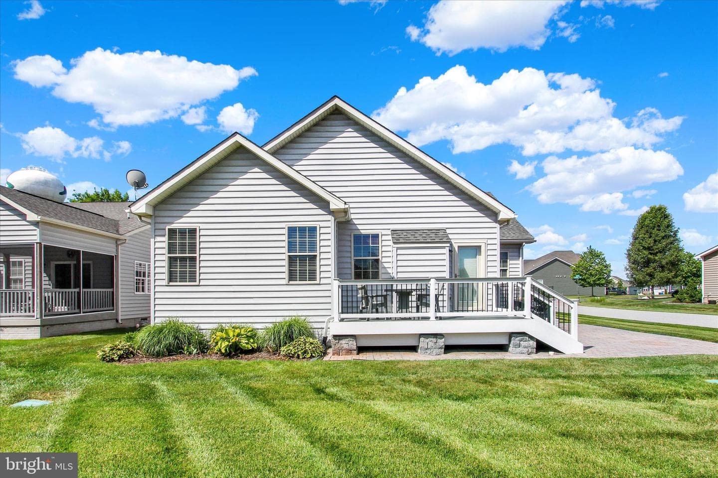 225 Savannah Drive photo 4