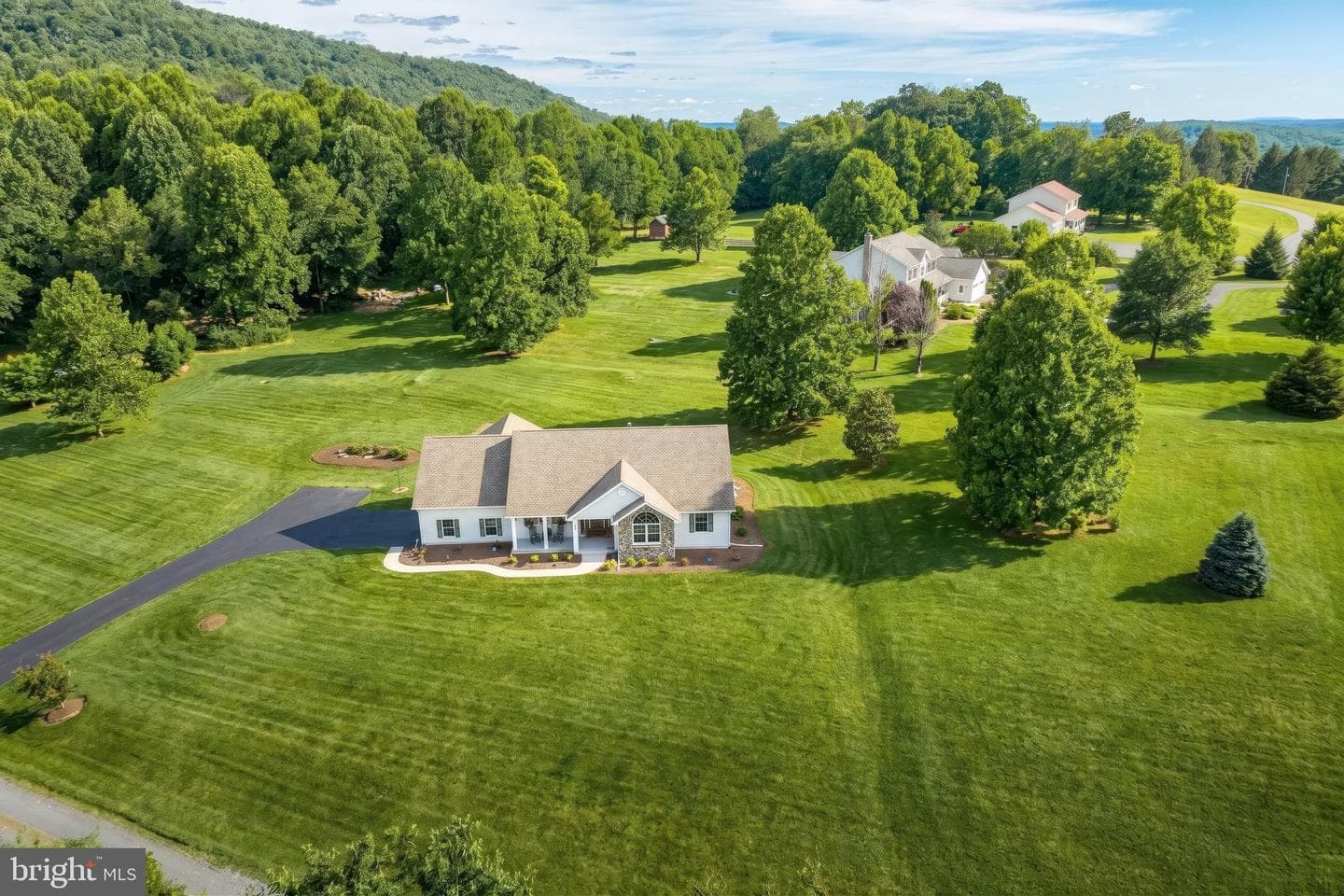 885 Jacks Mountain Road photo 3