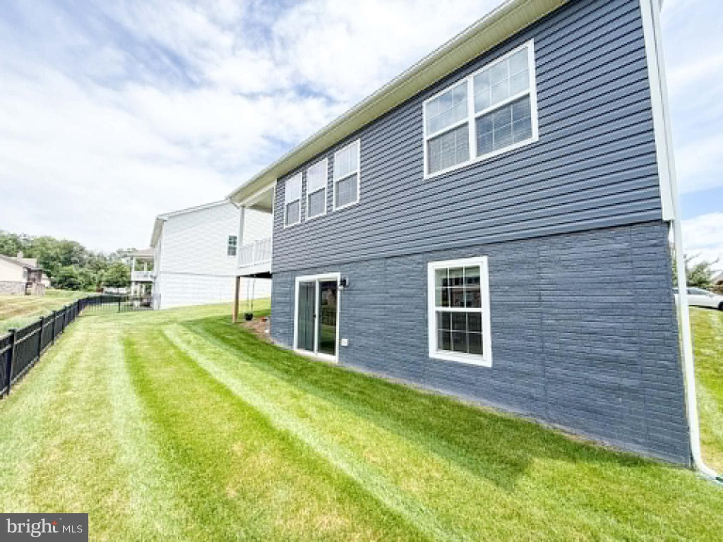 75 Garrison Falls Drive photo 12