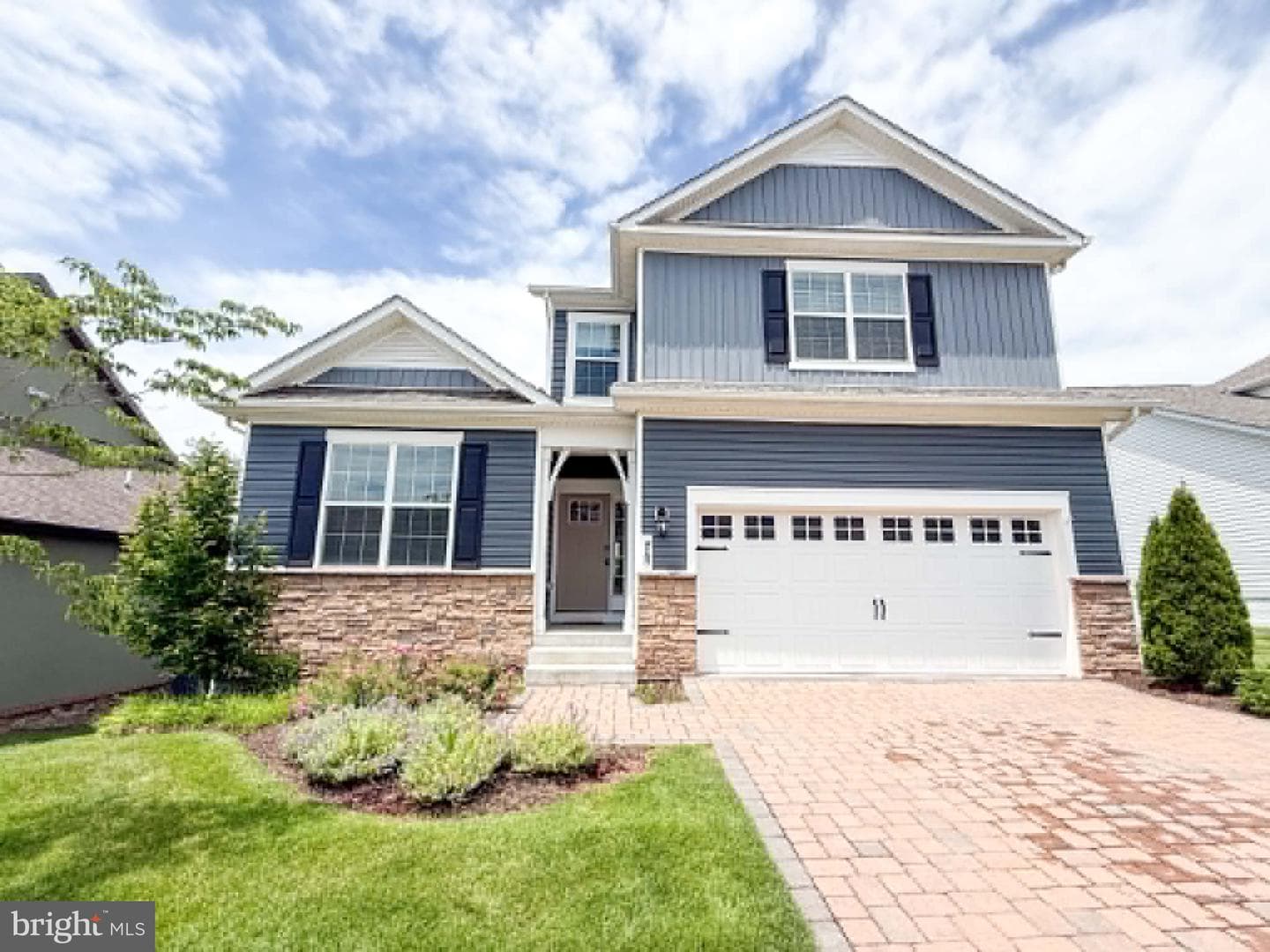 75 Garrison Falls Drive photo 3