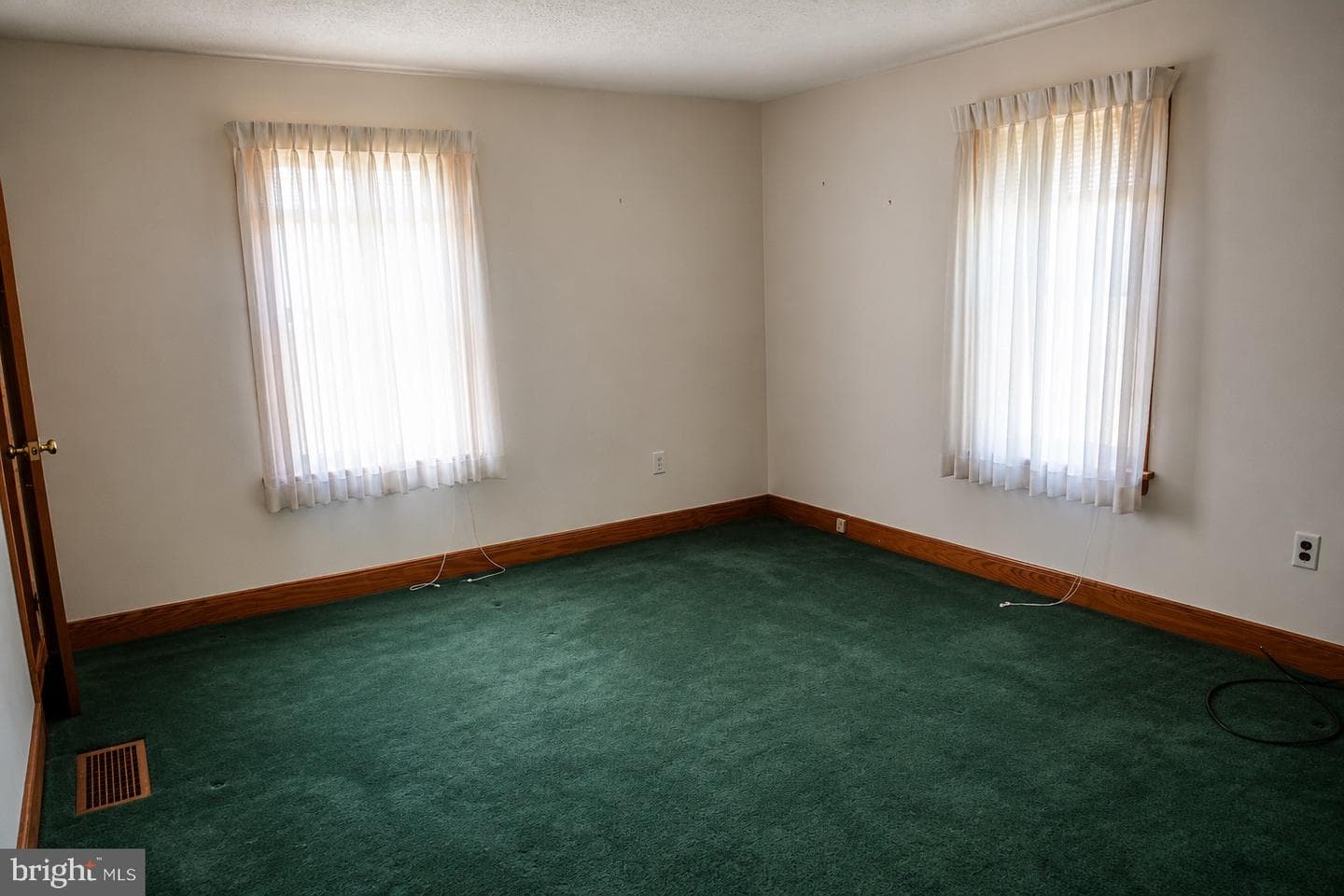 62 W Hanover Street photo 32