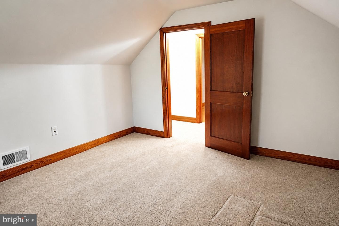 62 W Hanover Street photo 45