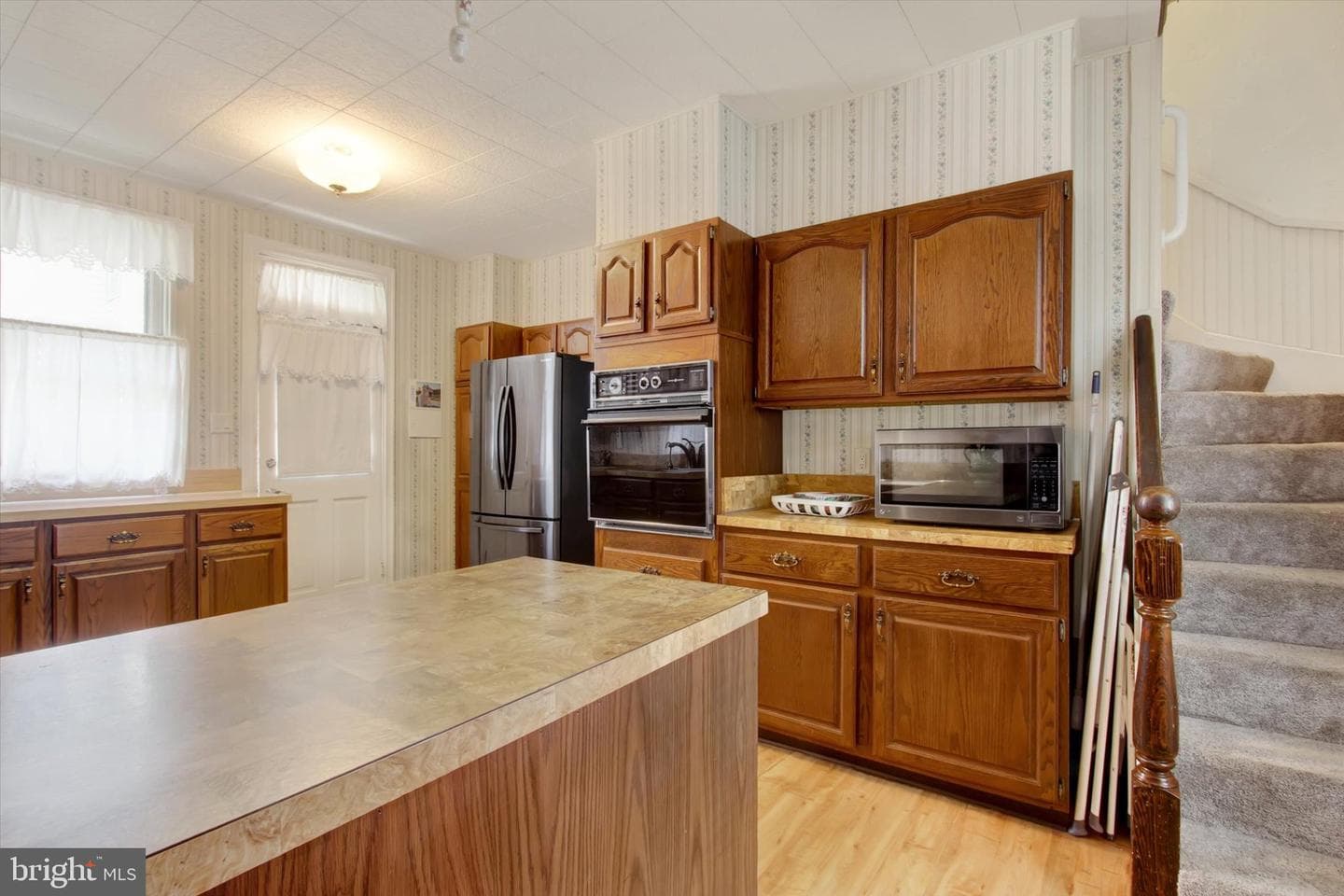 460 Baltimore Street photo 24