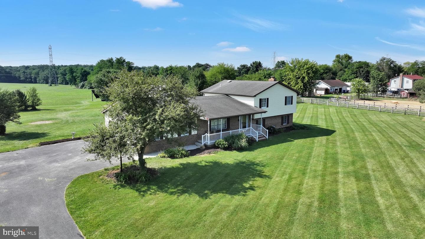 1285 Hunterstown Hampton Road, New Oxford