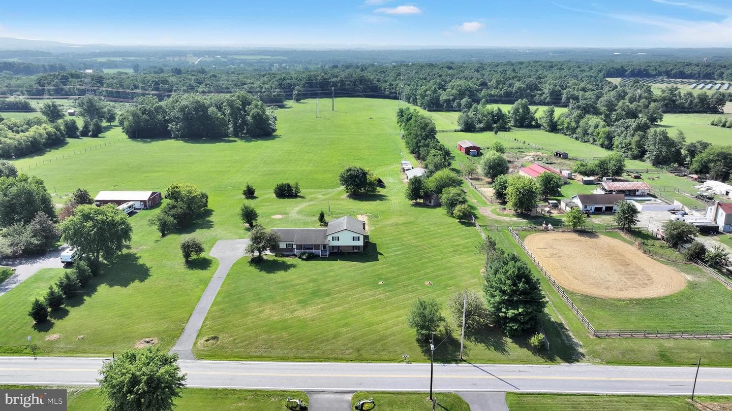 1285 Hunterstown Hampton Road, New Oxford