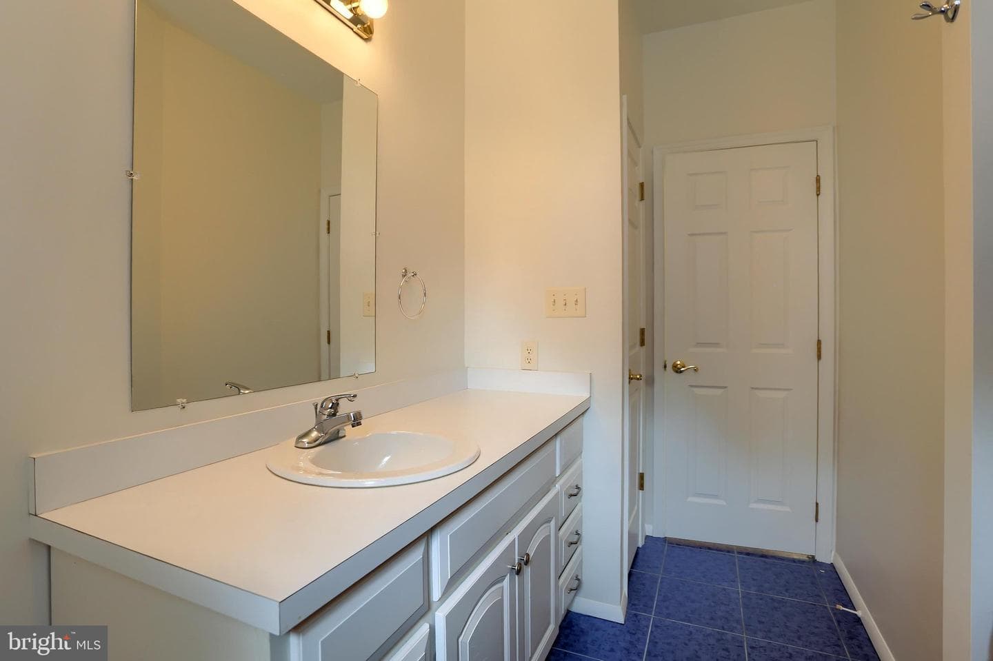 422 Bollinger Road photo 36