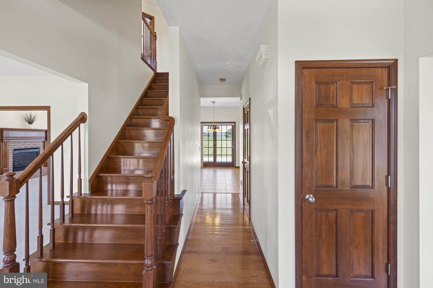690 Grant Drive photo 14