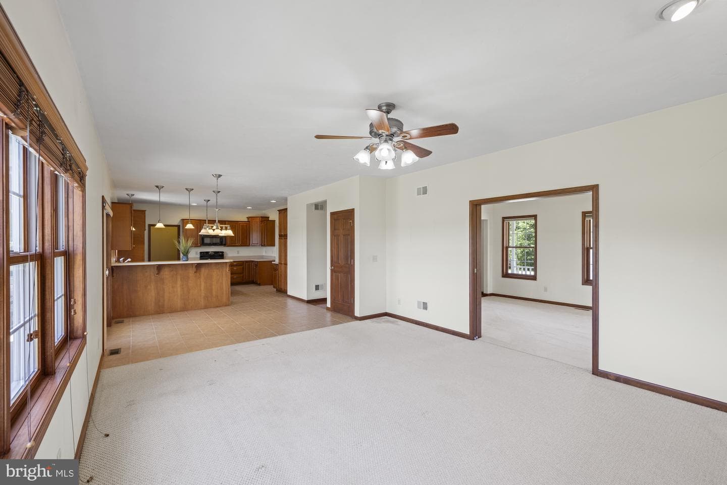 690 Grant Drive photo 24