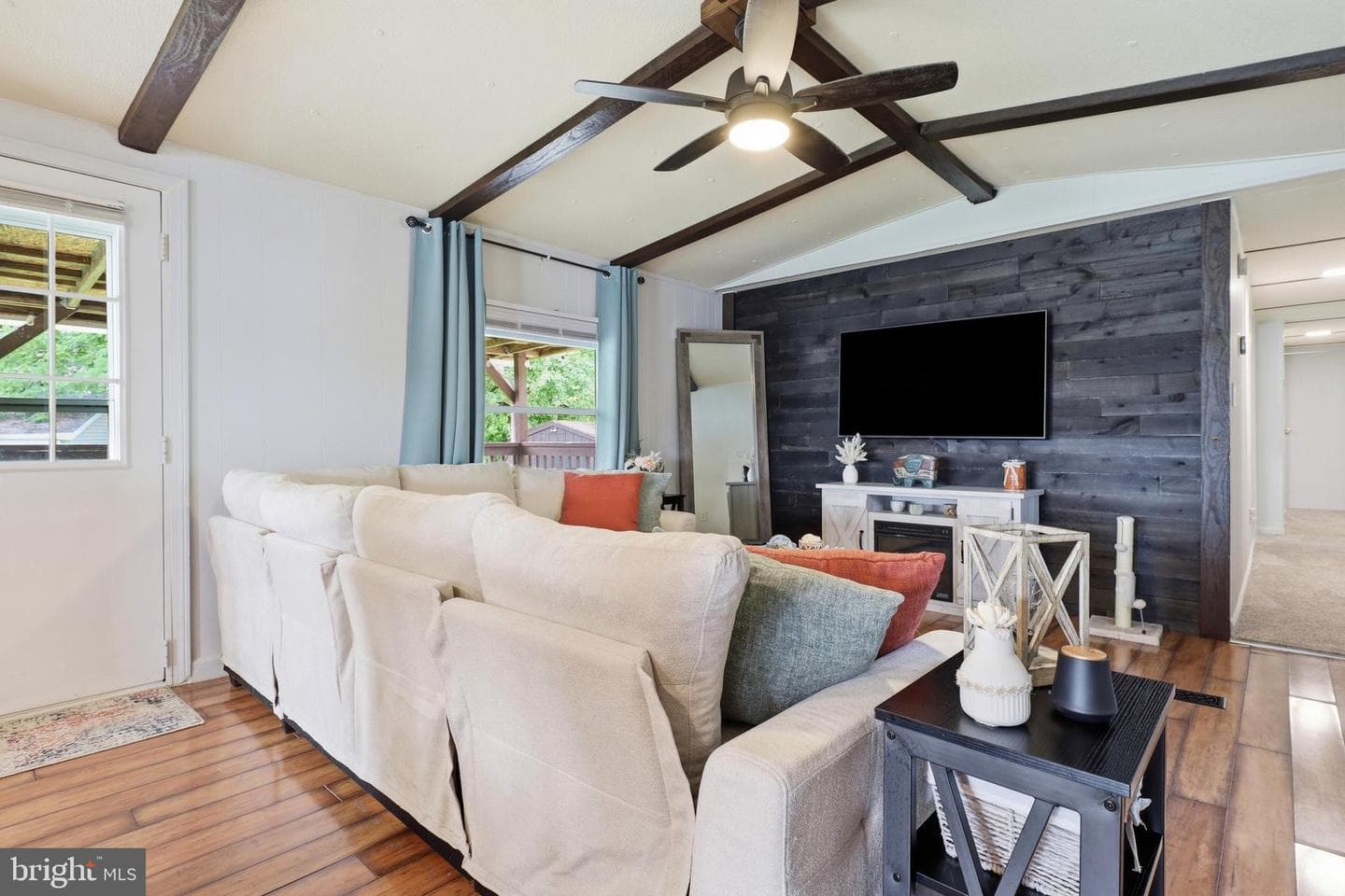 157 Linda Drive photo 3