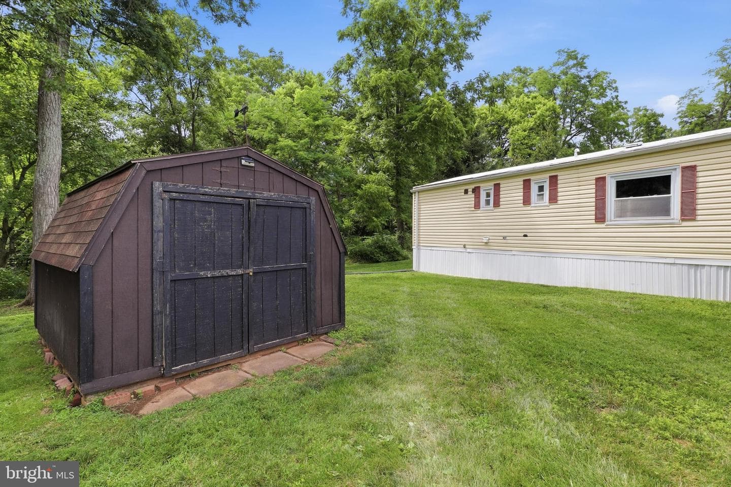 157 Linda Drive photo 9