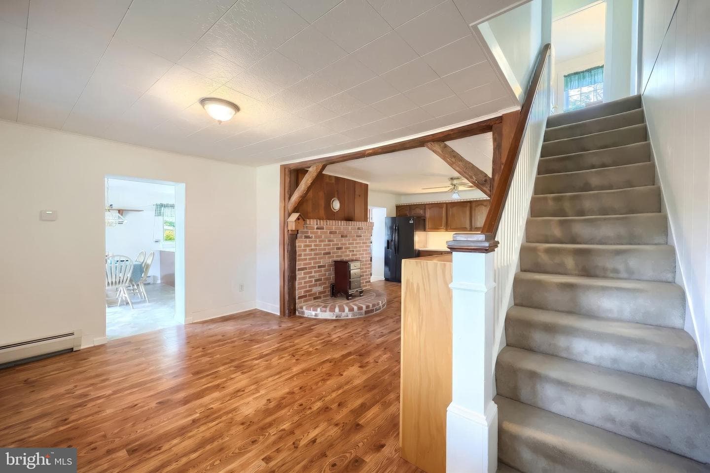 25 John Edward Drive photo 4