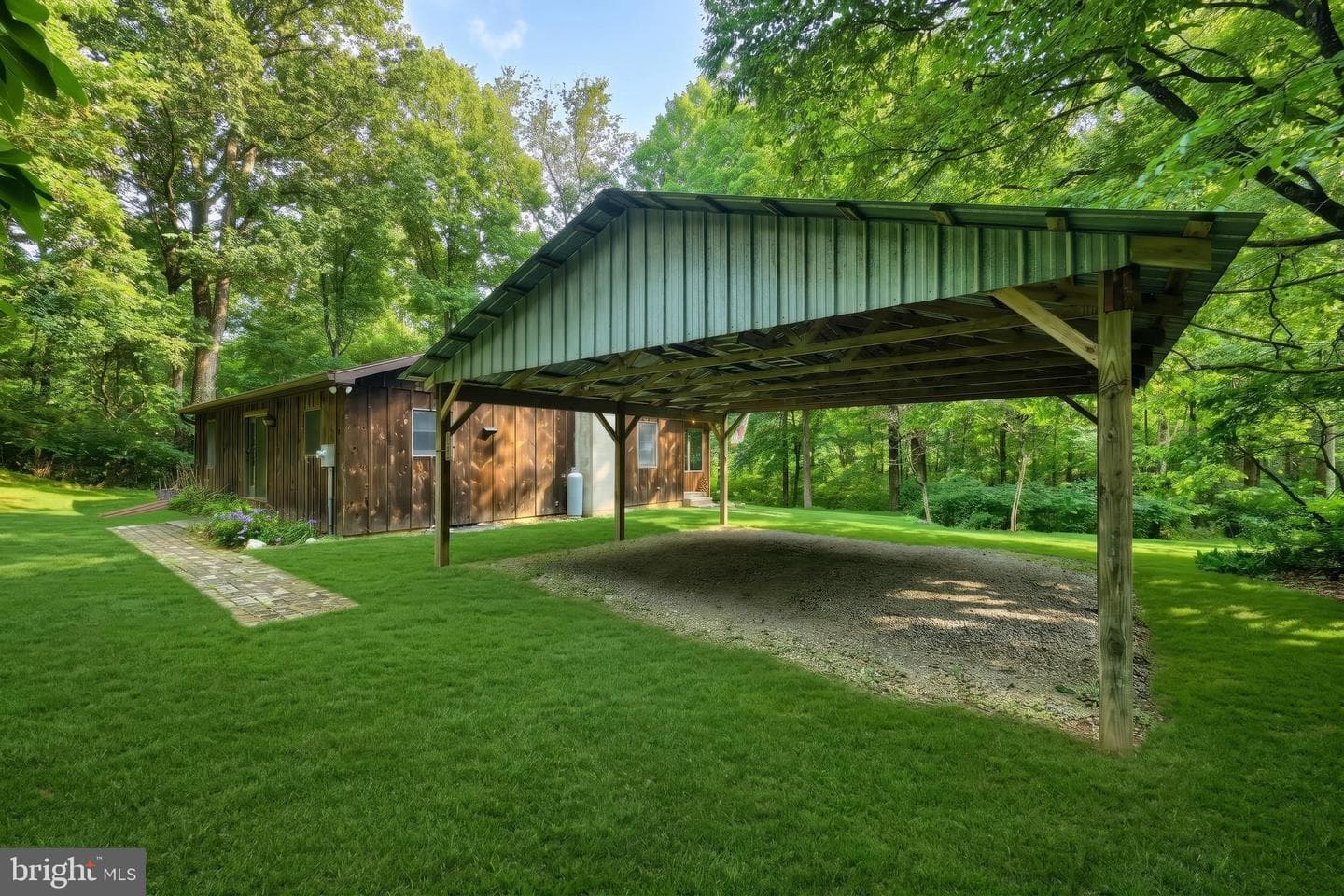 345 Moritz Road photo 16