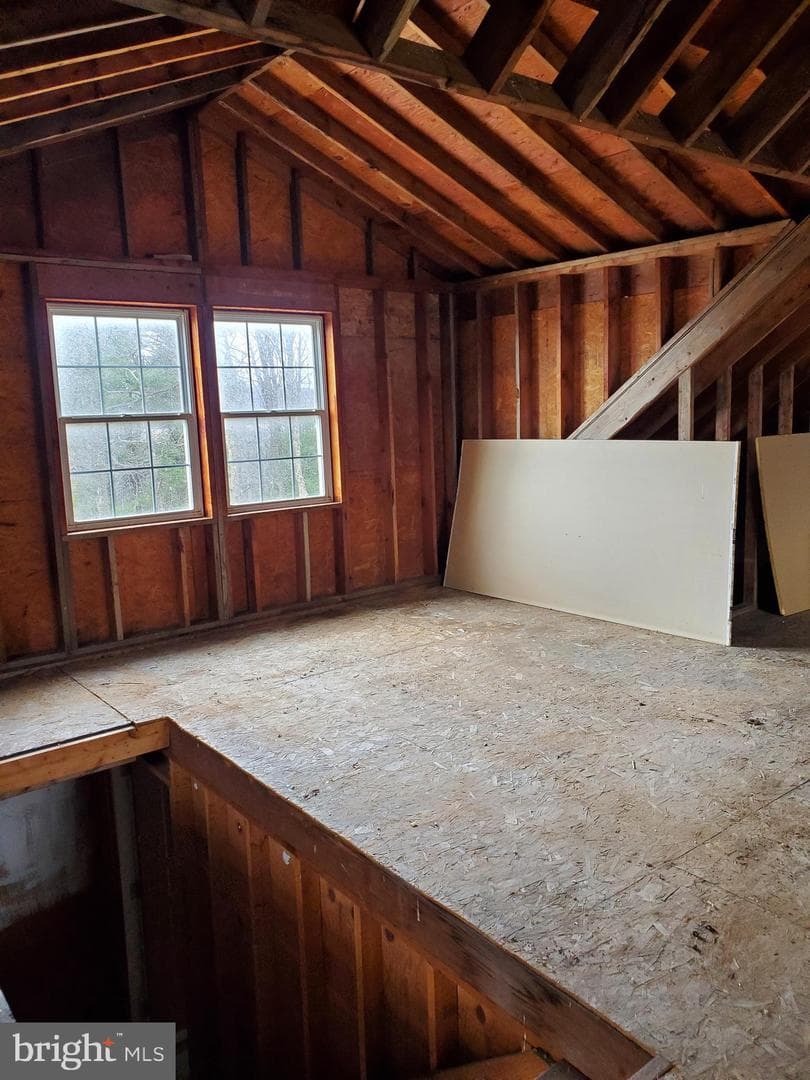 6335 Oxford Road photo 39