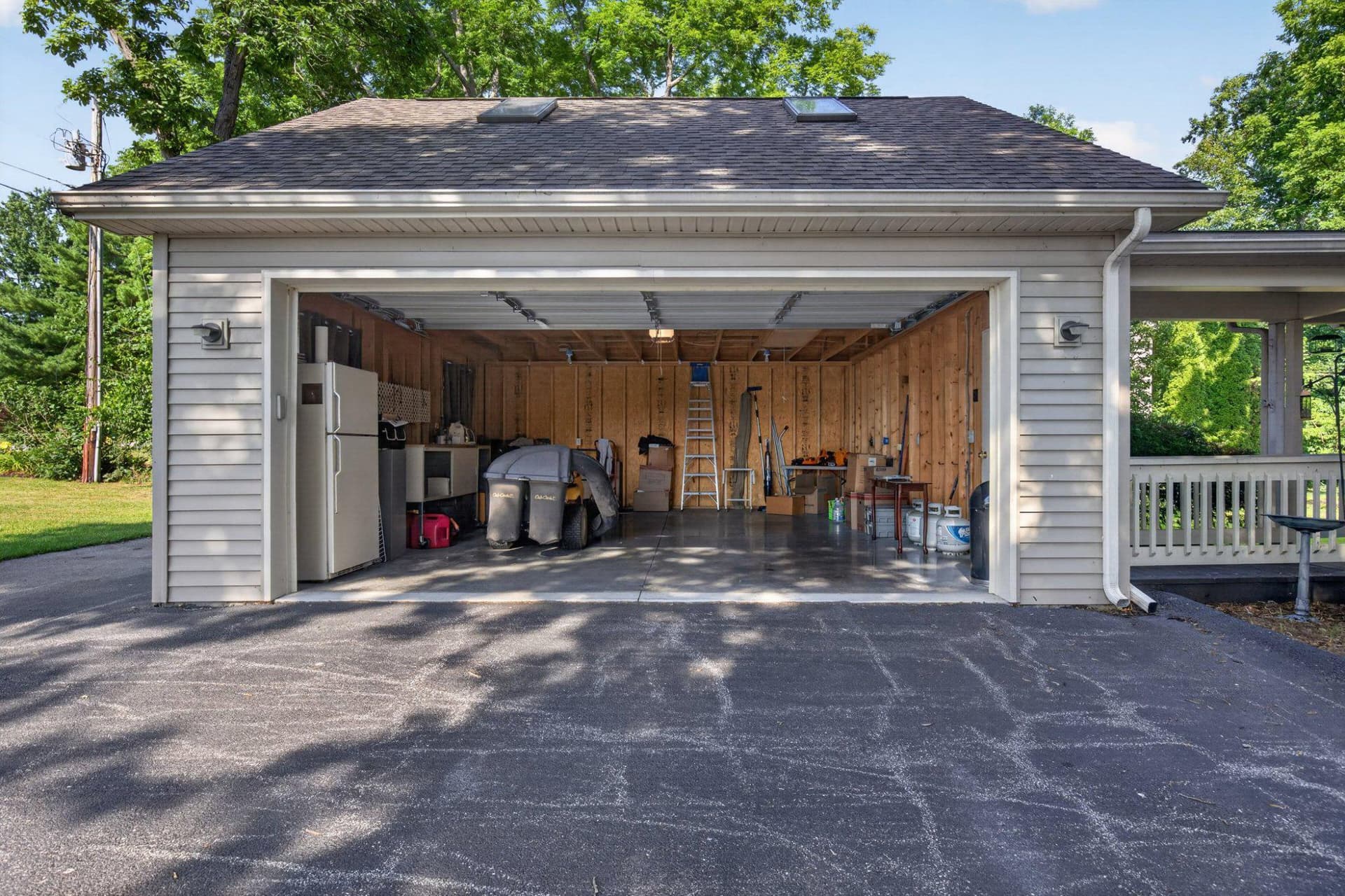 15 Howard Drive photo 8