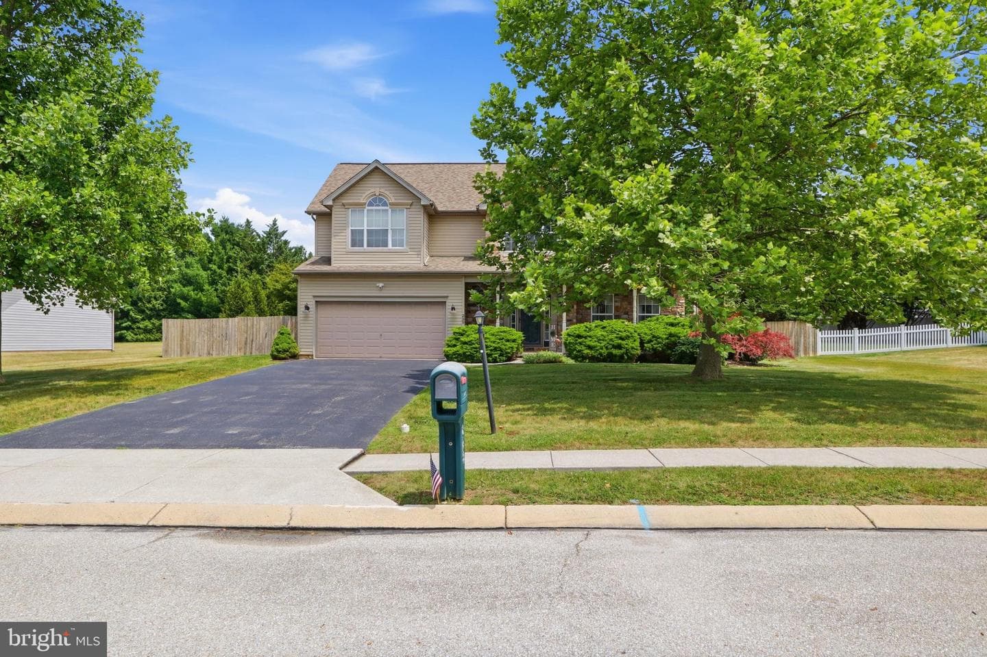 235 N Allwood Drive photo 3