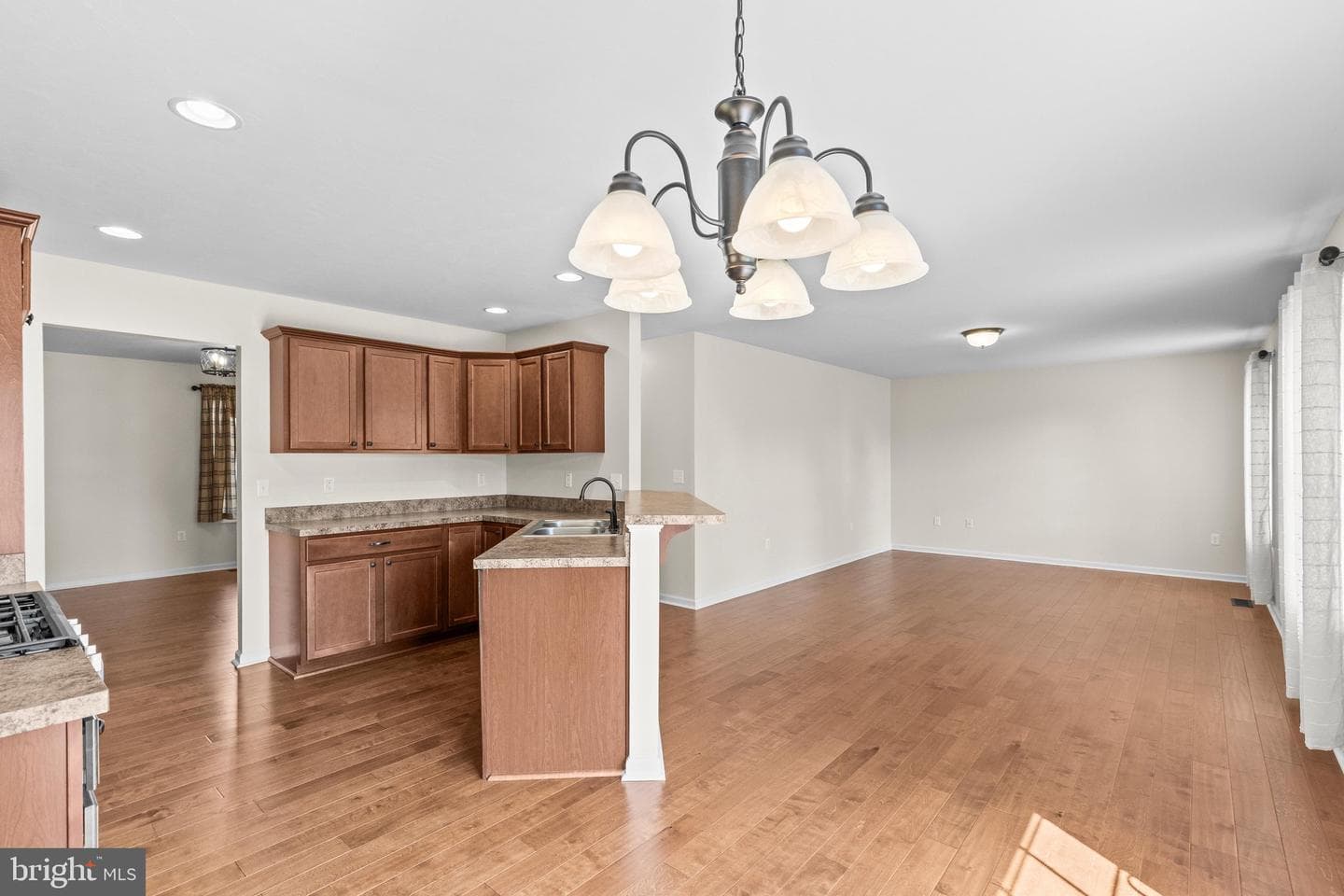 249 Hemlock Drive photo 12