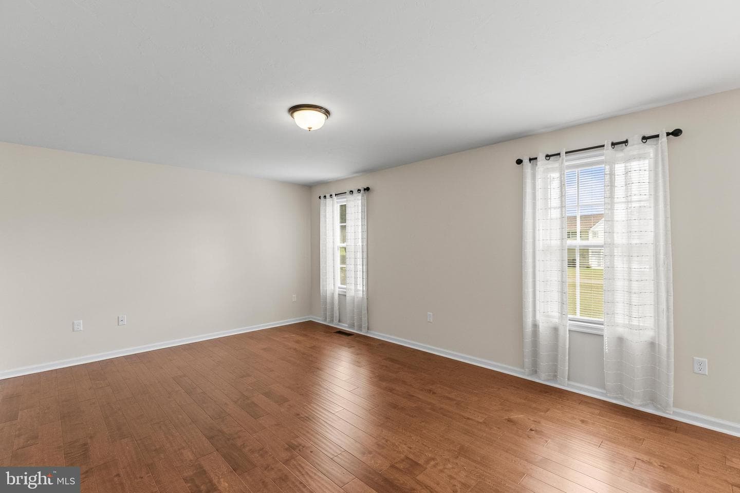 249 Hemlock Drive photo 14