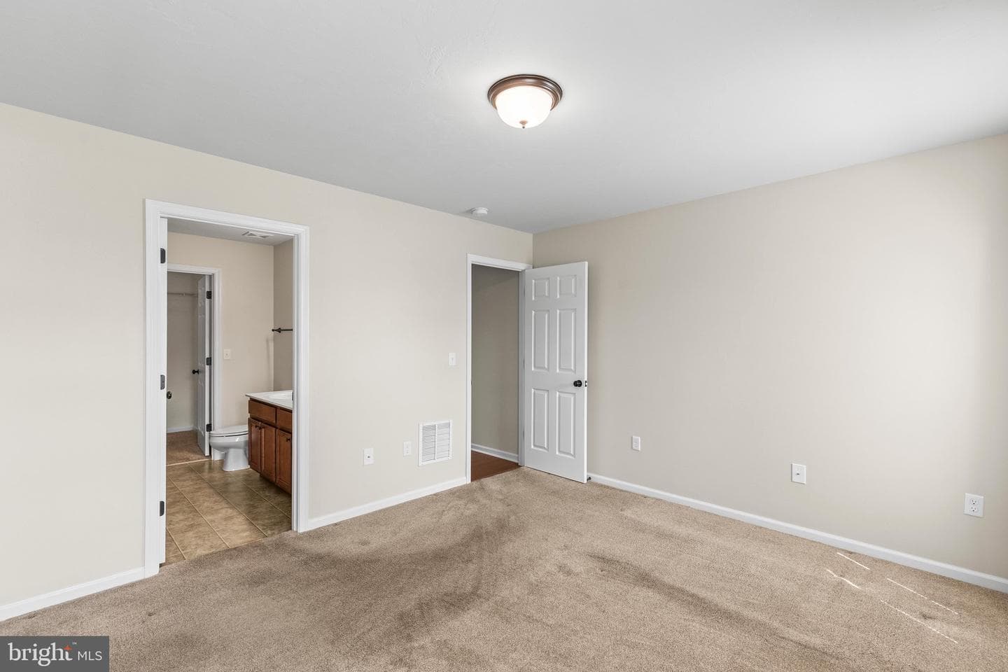 249 Hemlock Drive photo 17