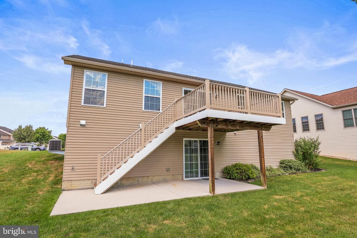 249 Hemlock Drive photo 33