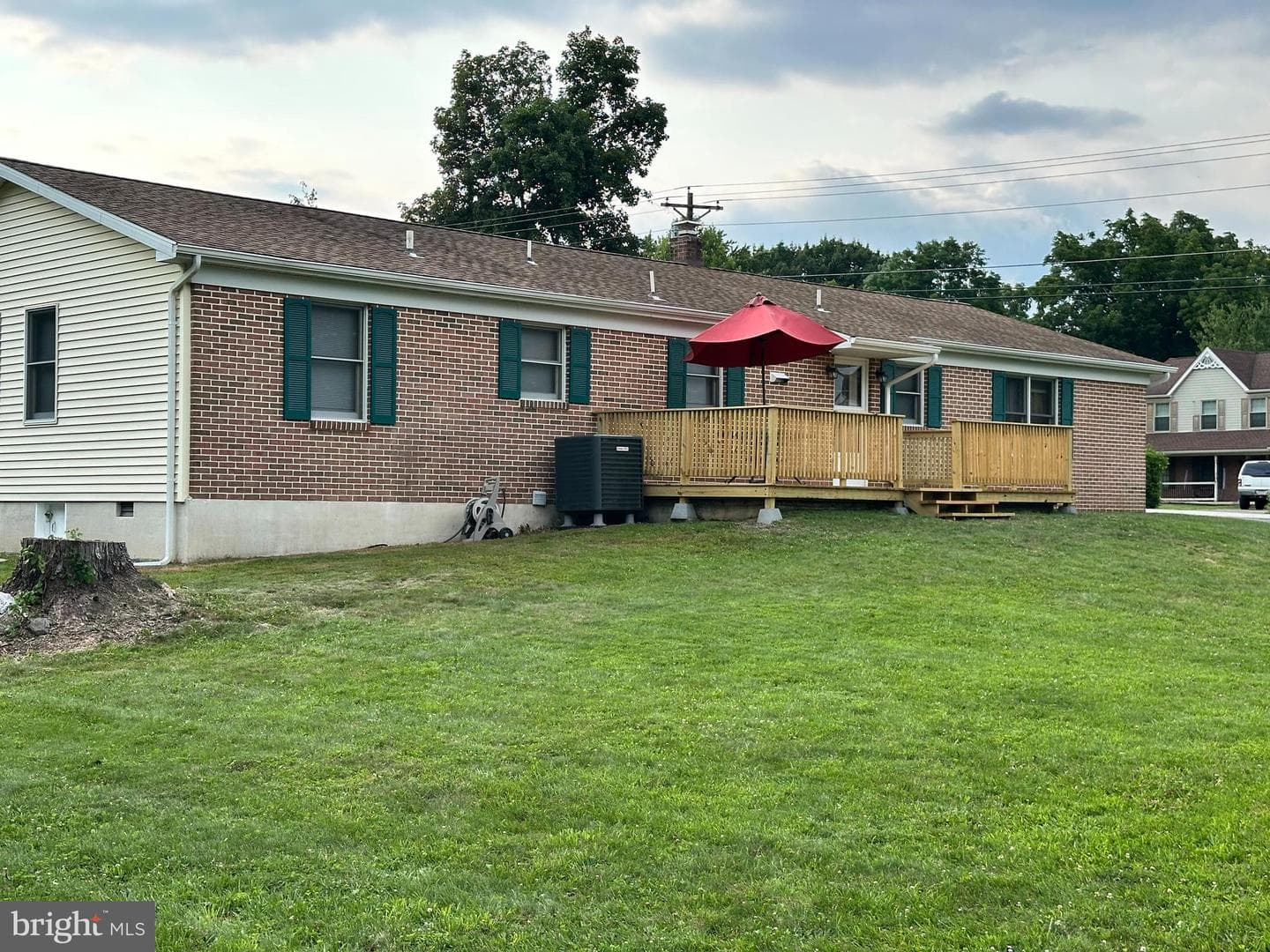 12 Longstreet Drive photo 4