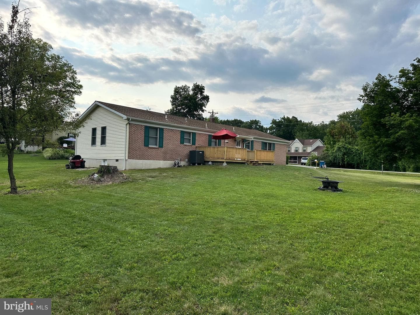 12 Longstreet Drive photo 5