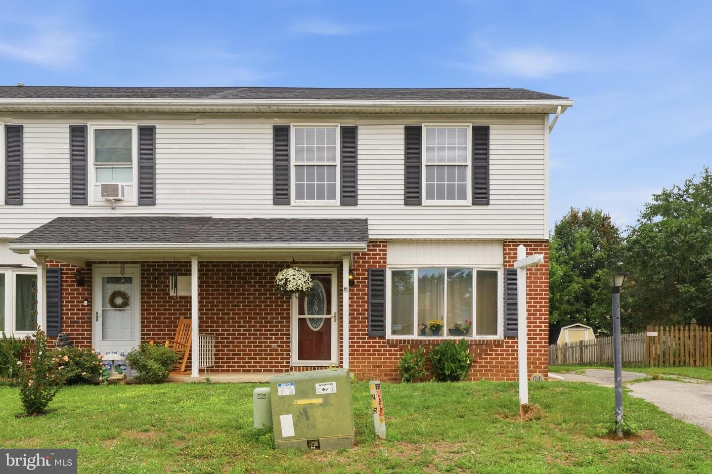 16 E Lakeview Drive photo 1