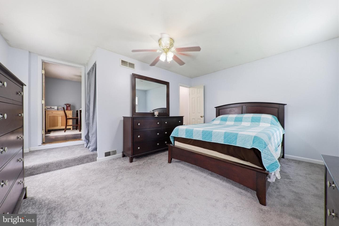 16 E Lakeview Drive photo 12