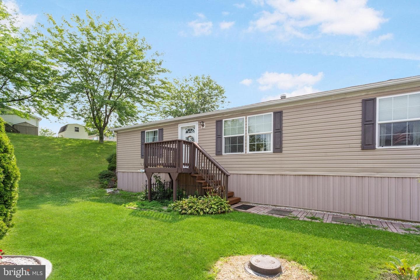 60 Broadwing Drive photo 2