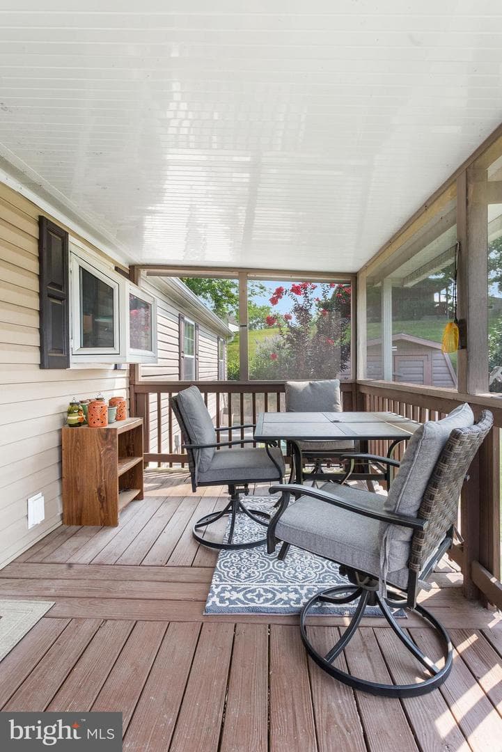 60 Broadwing Drive photo 4