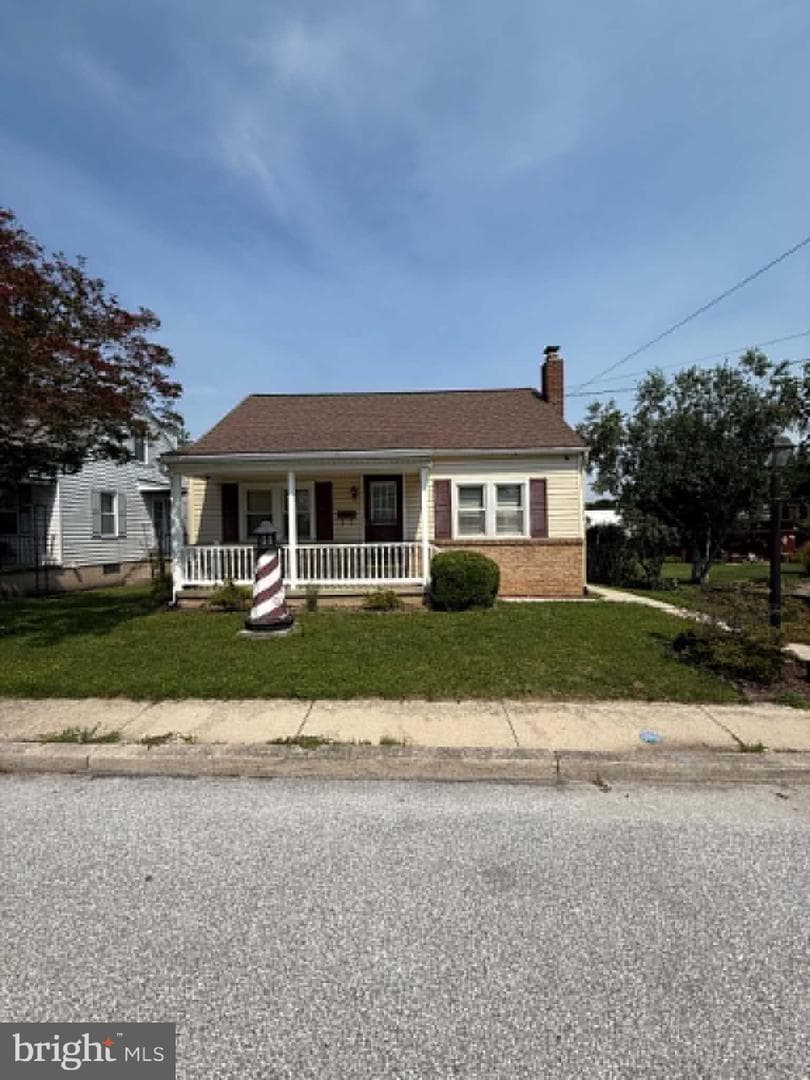 16 Pleasant Street photo 1