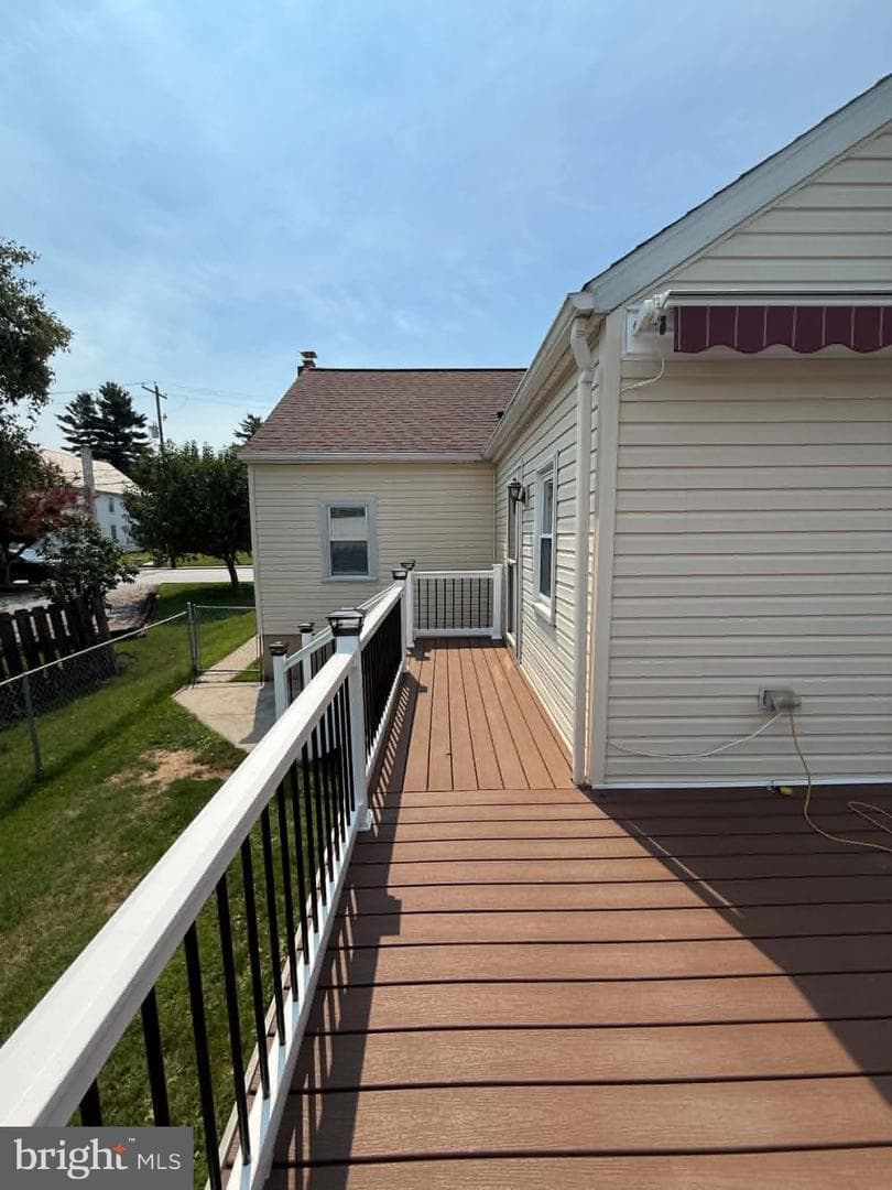 16 Pleasant Street photo 14
