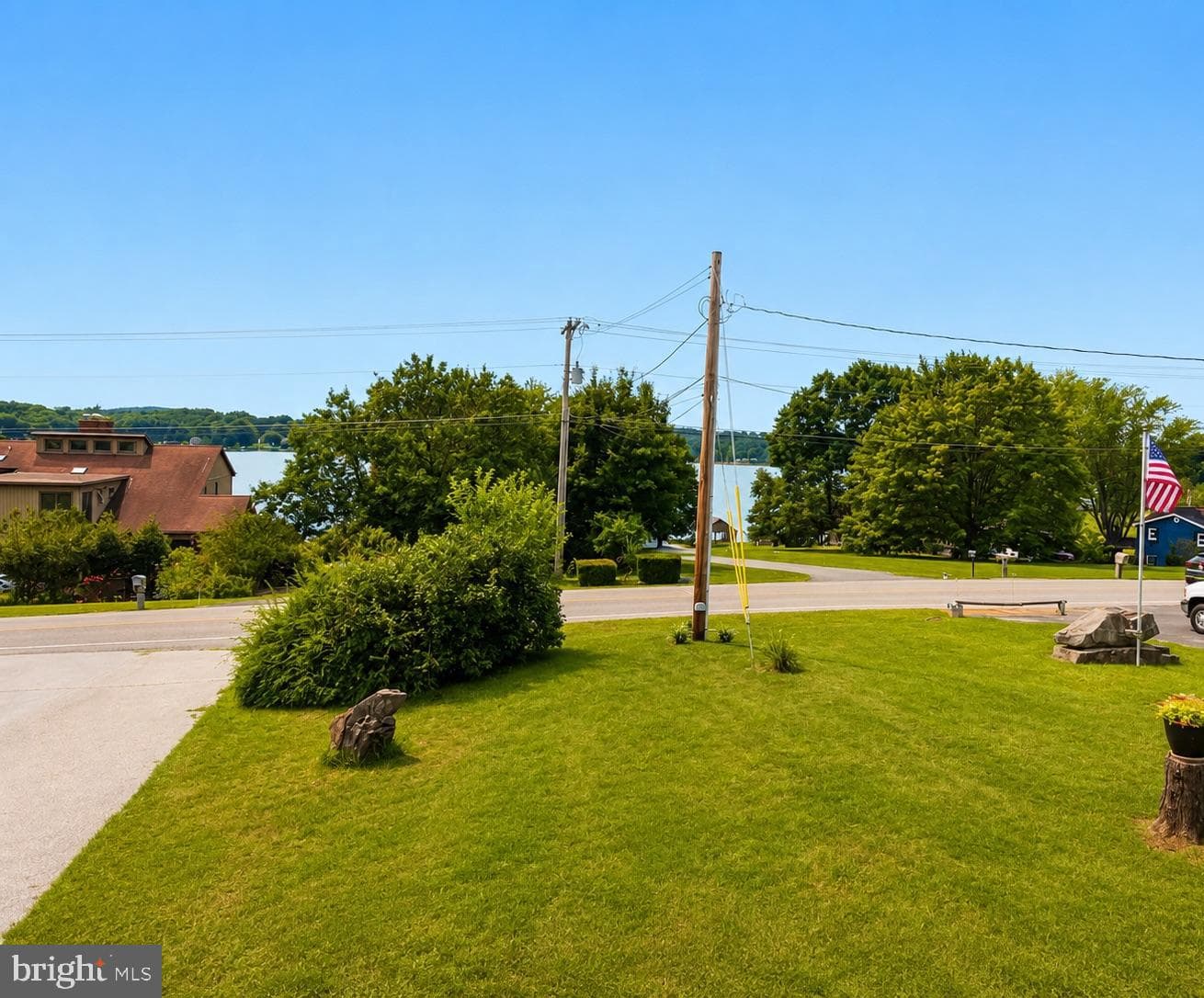 19 Lake Meade Drive photo 6