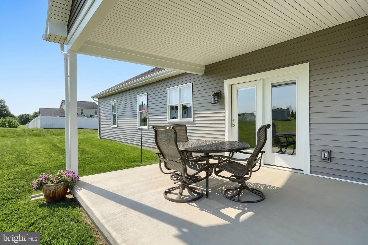 15 Onyx Road photo 11