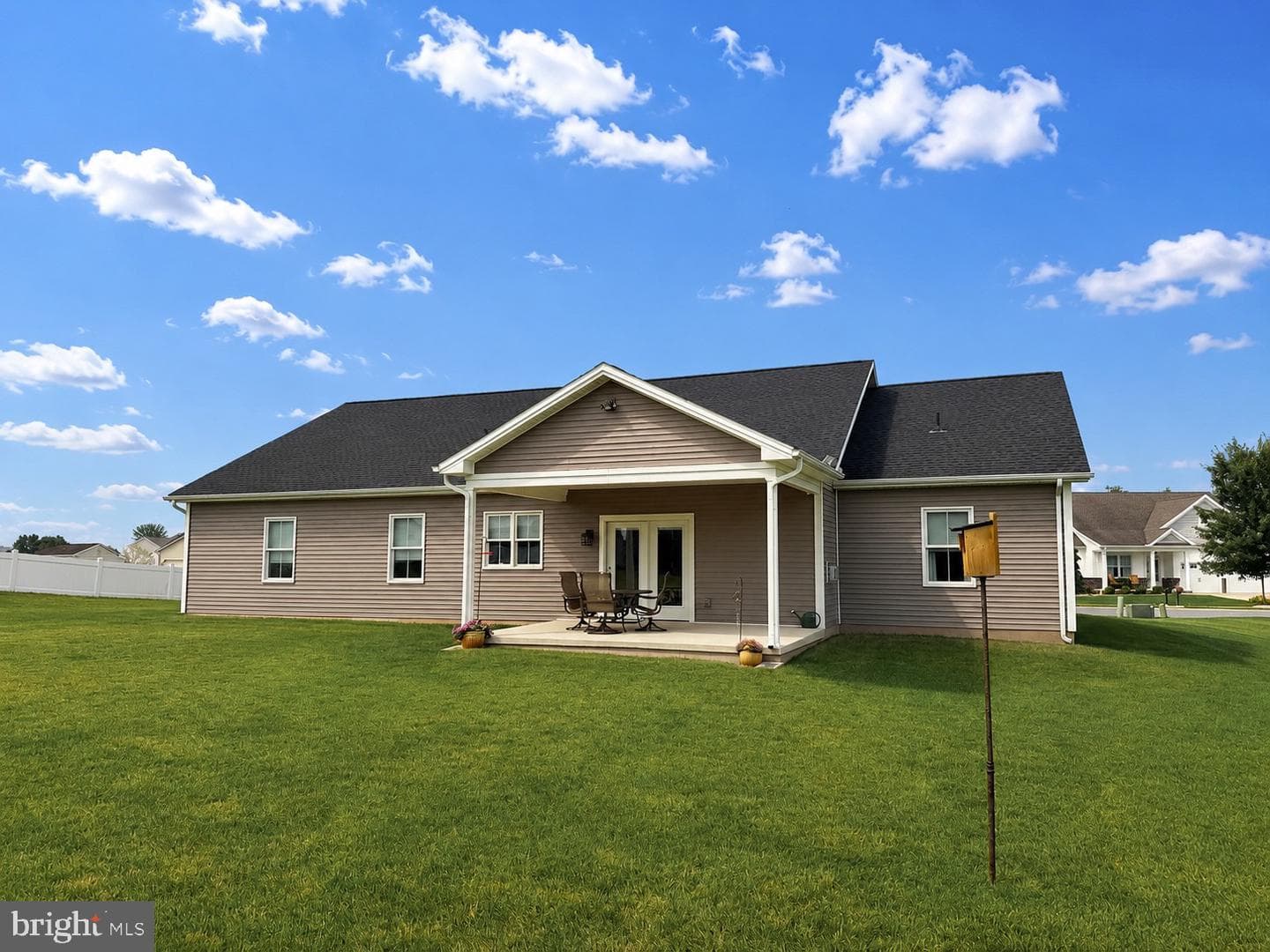 15 Onyx Road photo 4