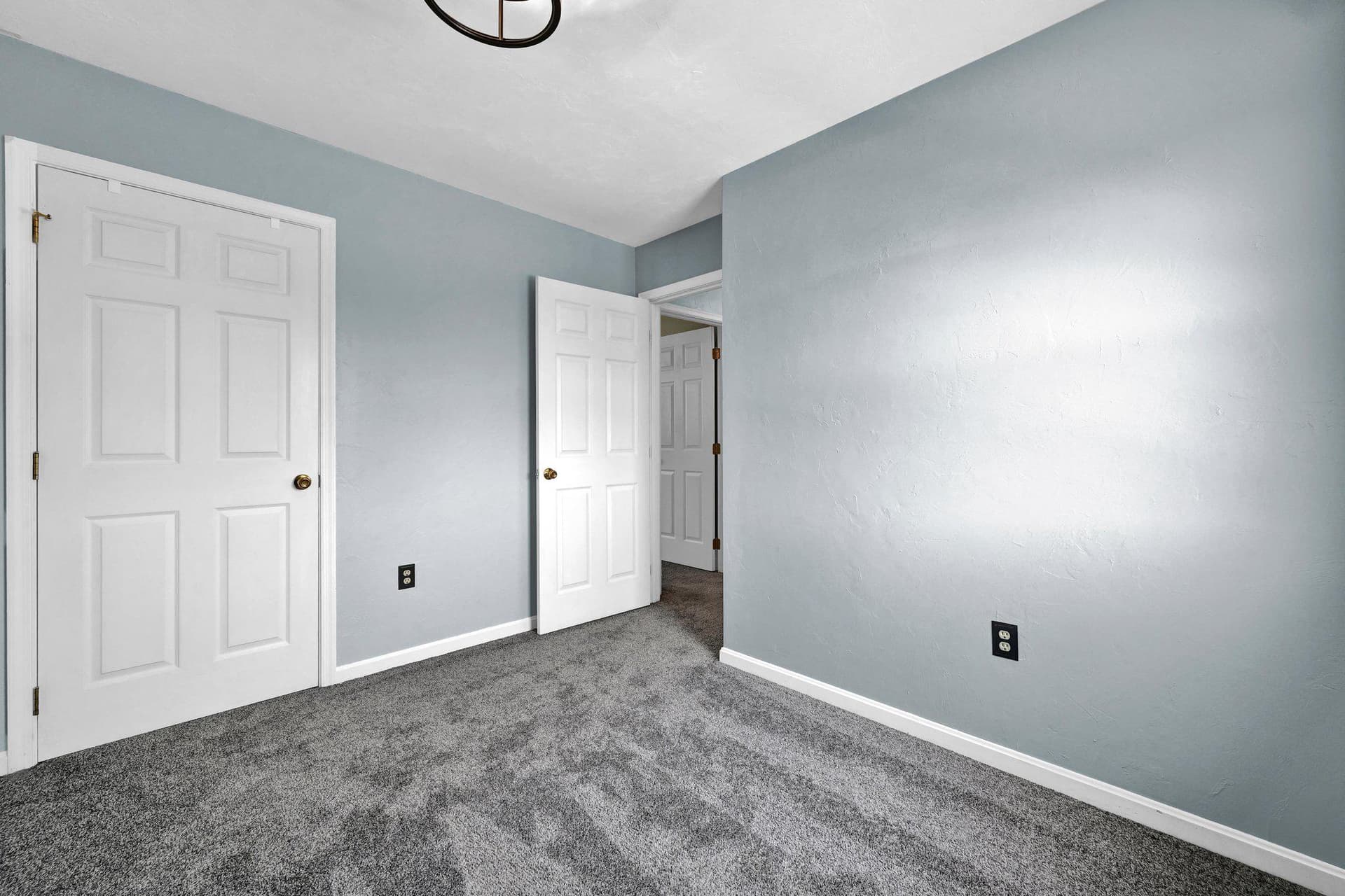 31 Seneca Drive photo 17