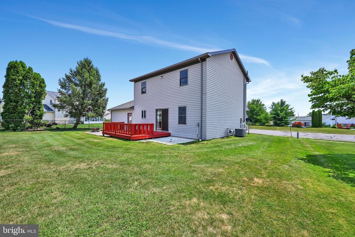 31 Seneca Drive photo 32