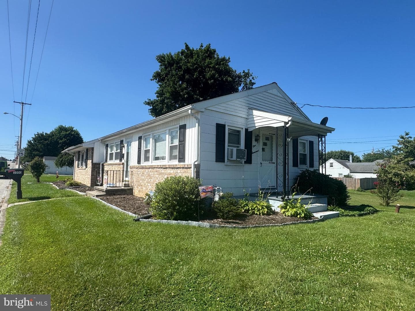 1000 W Elm Avenue photo 3