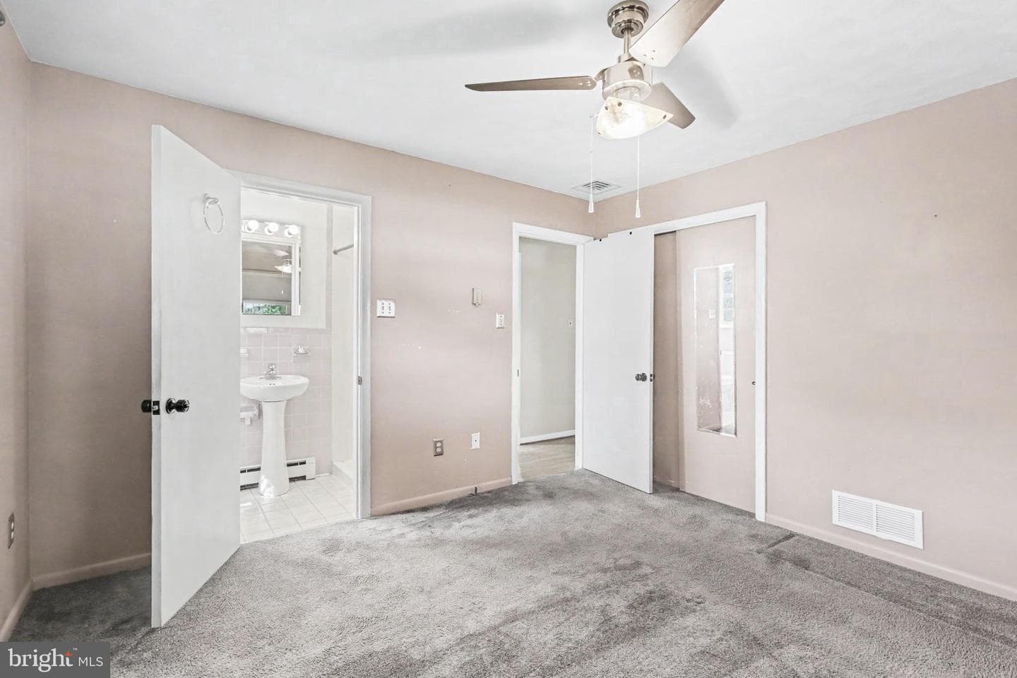 13 Ewell Drive photo 24