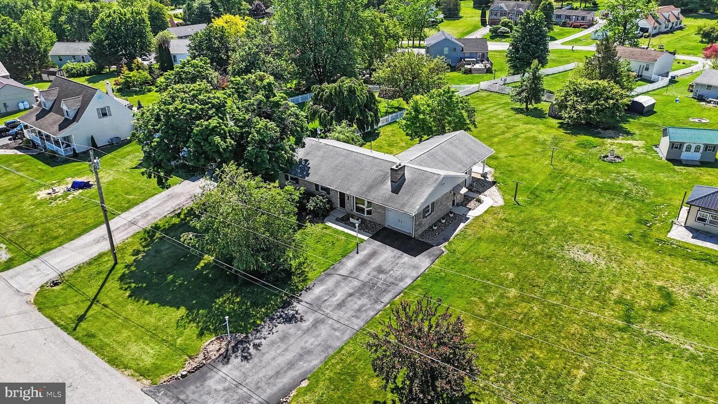 13 Ewell Drive photo 4