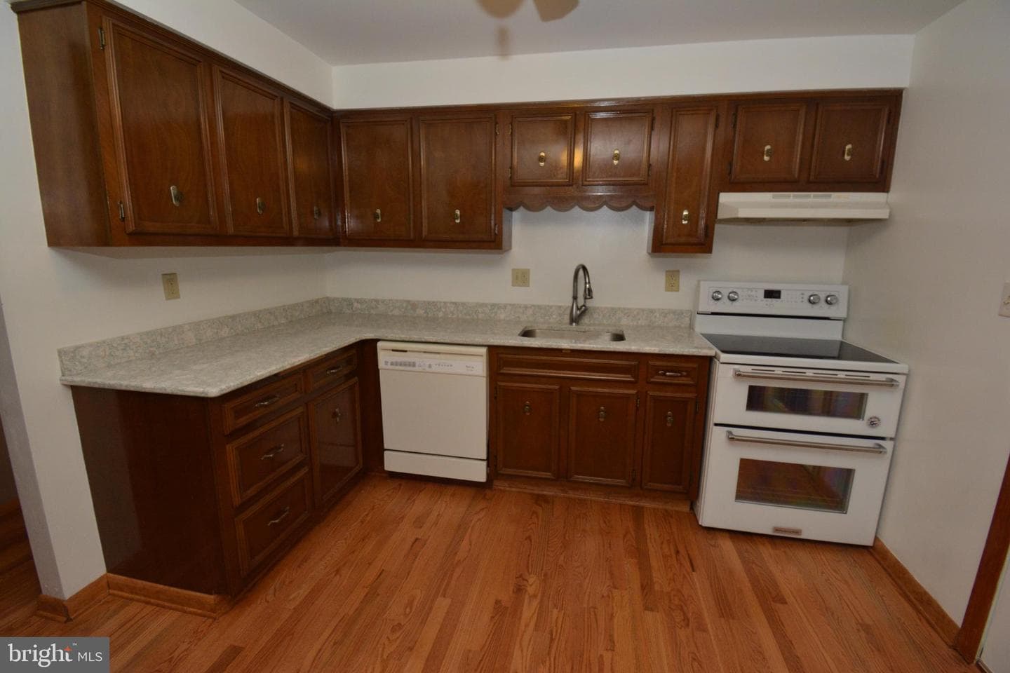 159 Seminole Avenue photo 13
