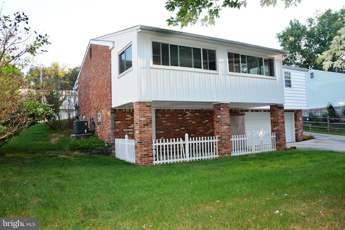 159 Seminole Avenue photo 5