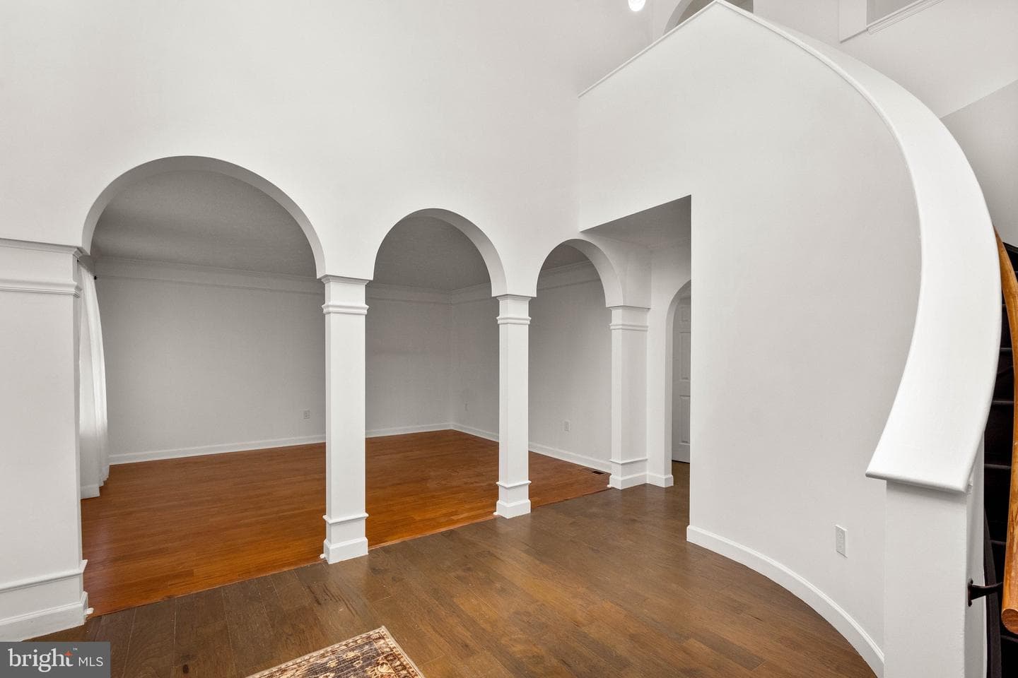 1233 Woodhill Drive photo 14