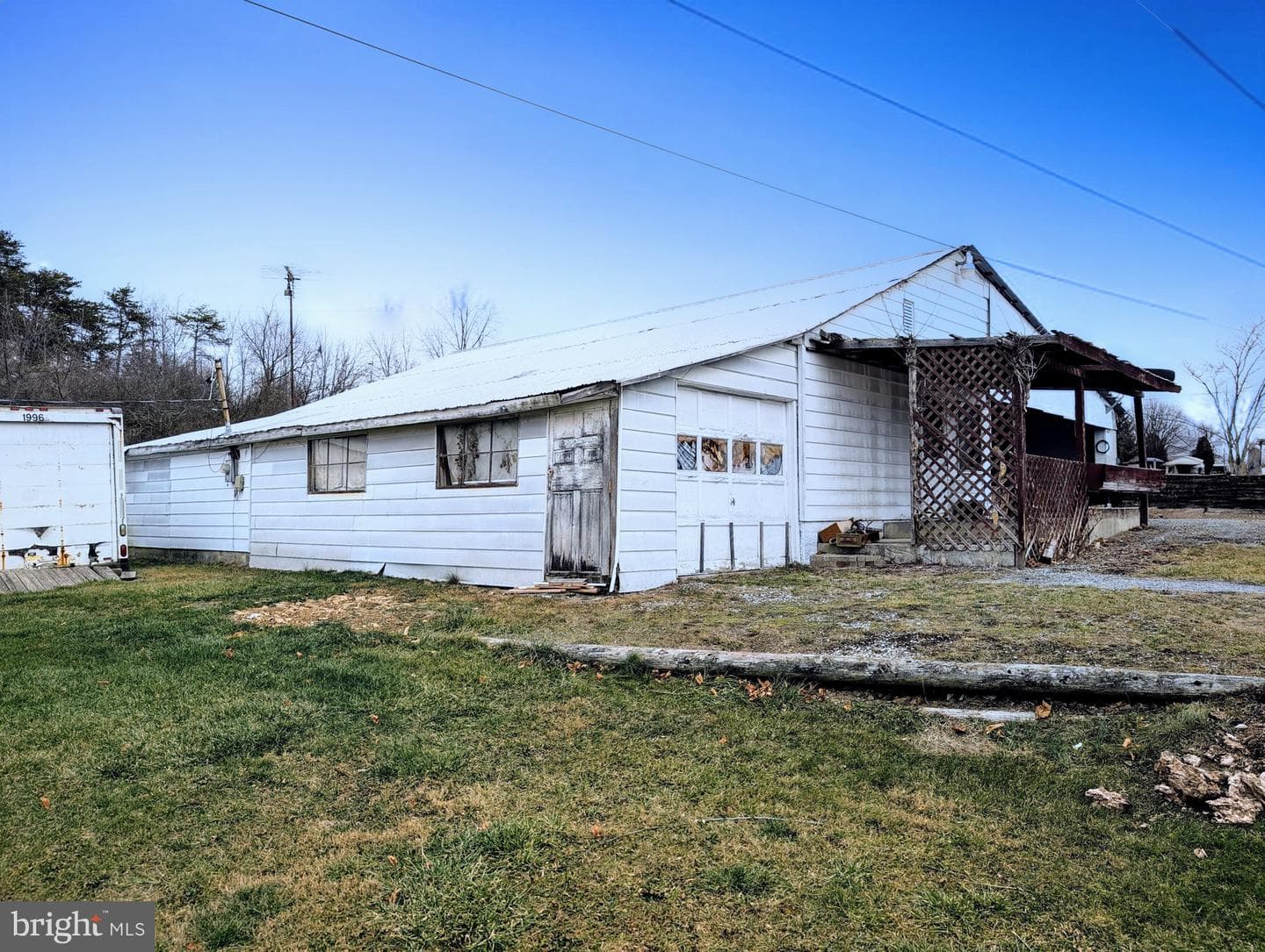 613 Country Ridge Road photo 4