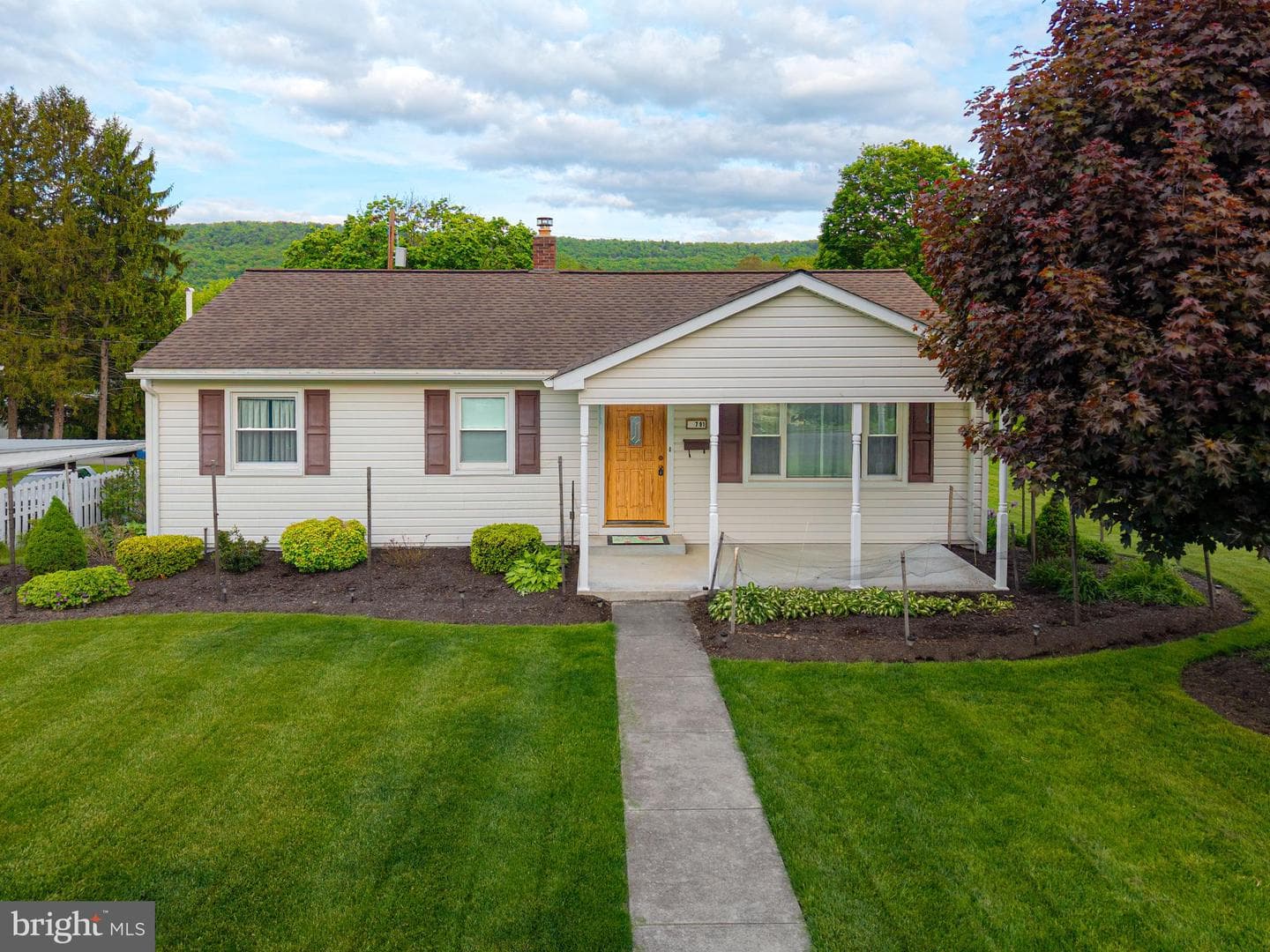 791 Echo Vale Drive photo 2